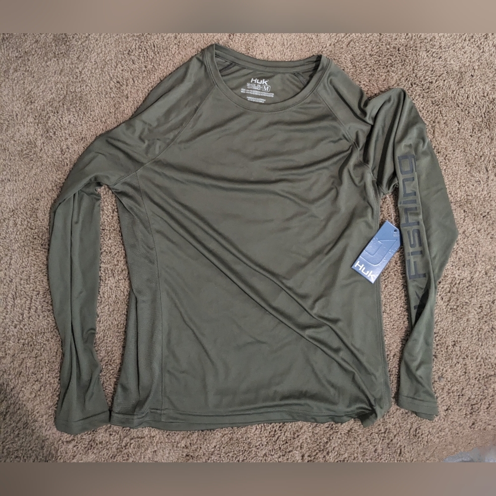 Huk NWT oliver green woman pursuit (M)